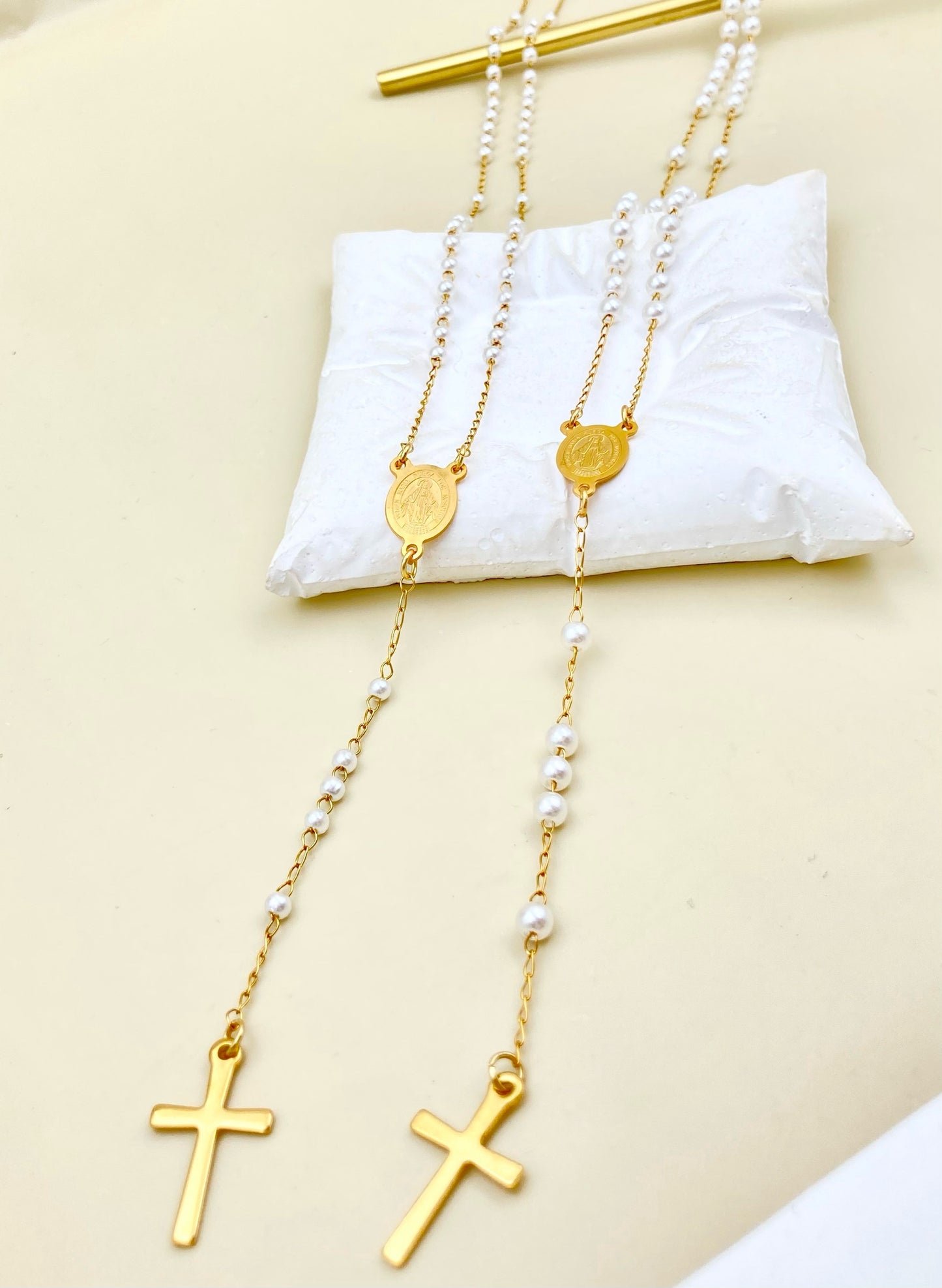 CM001 - CAMÁNDULA PERLA PEPA #3
ACERO