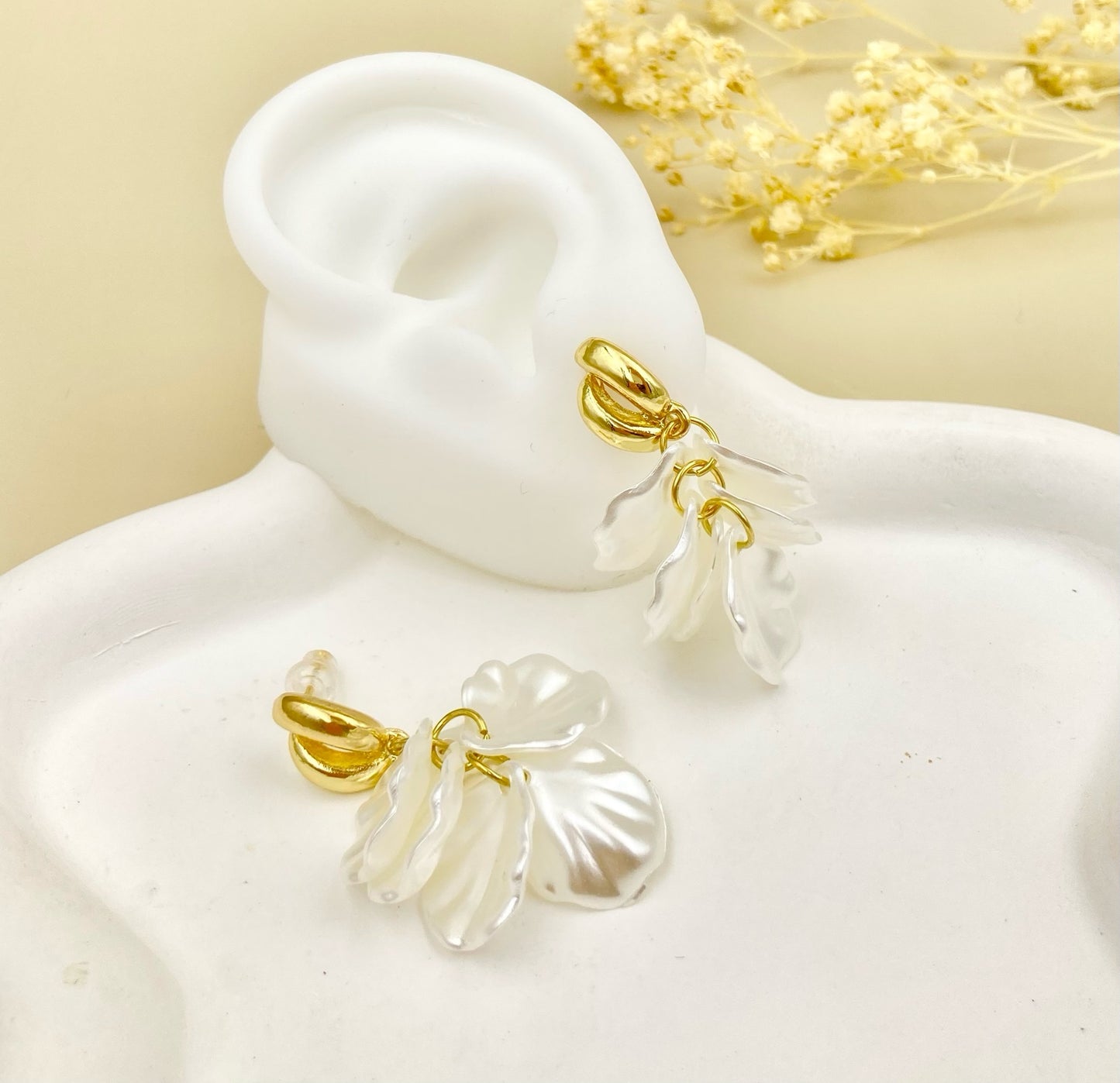 RA5029 - ARETE EN RODIO NÁCAR