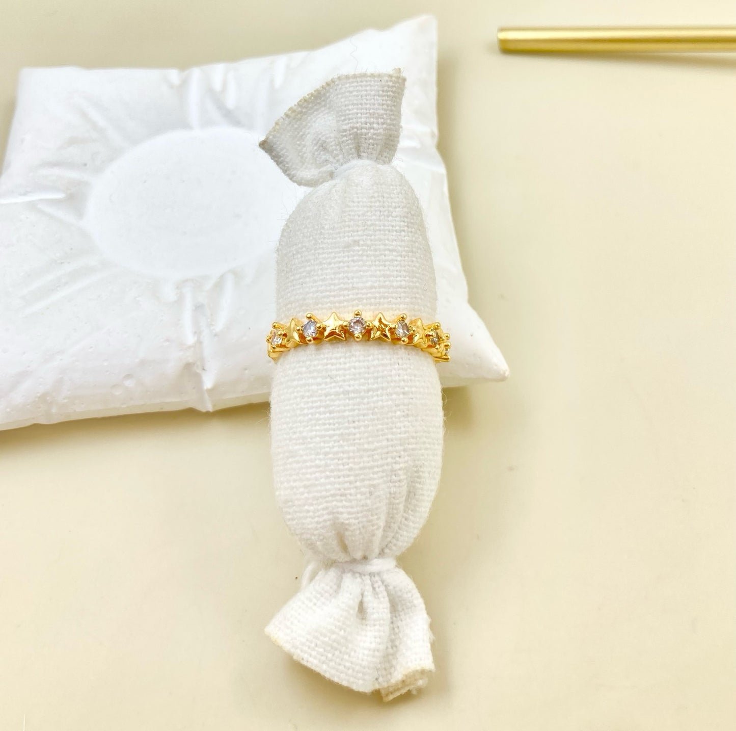 RA4465 - ANILLO EN RODIO