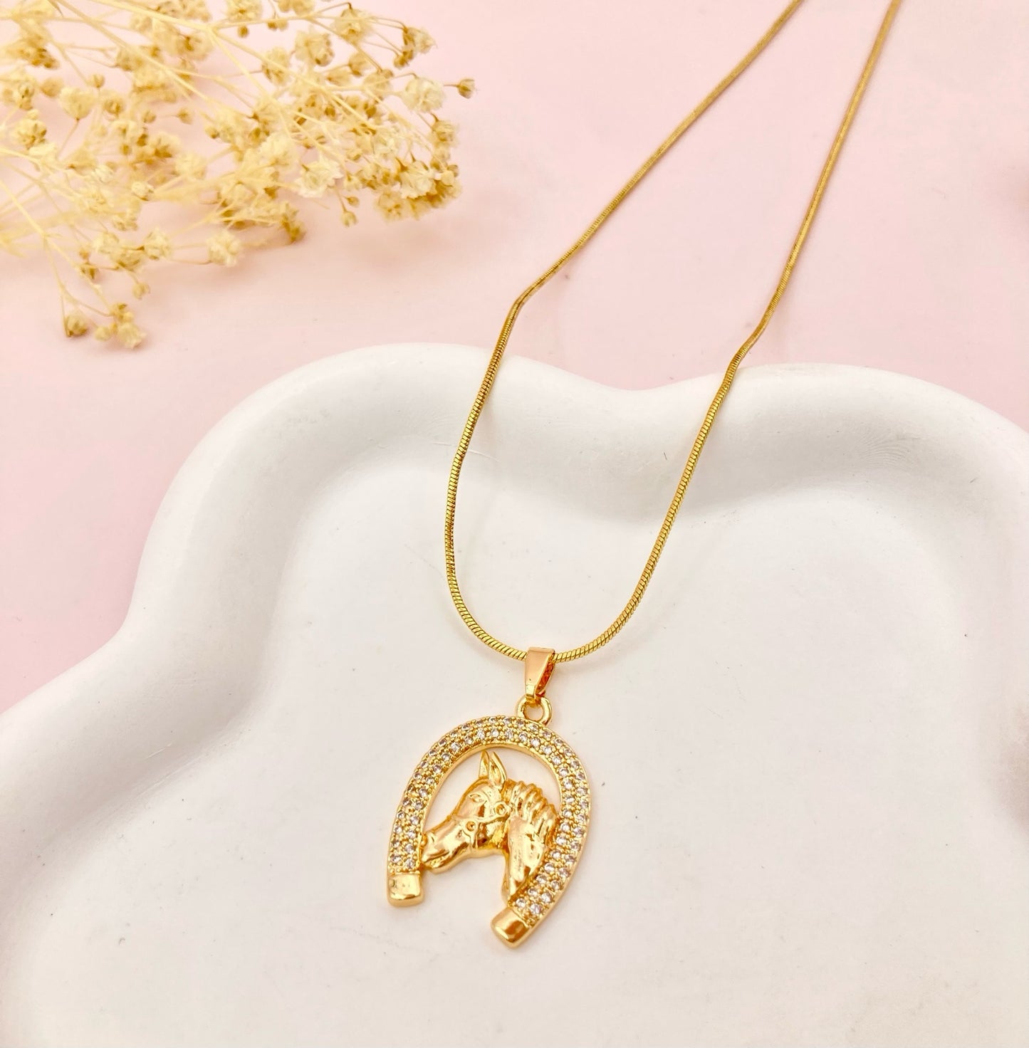 RA5085 - DIJE CABALLO CON CADENA EN RODIO