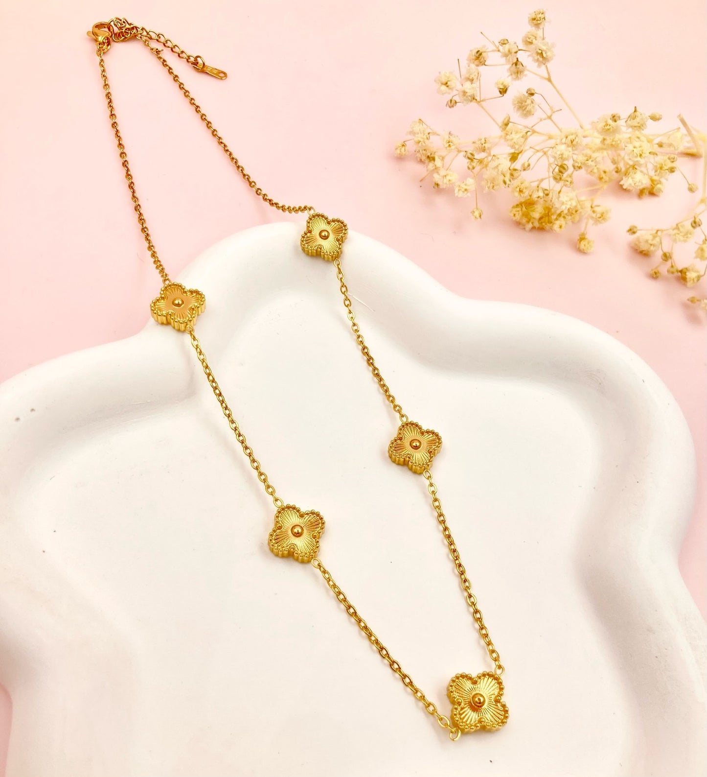 AC1208 - COLLAR ACERO VAN CLEEF DORADA GRANDE