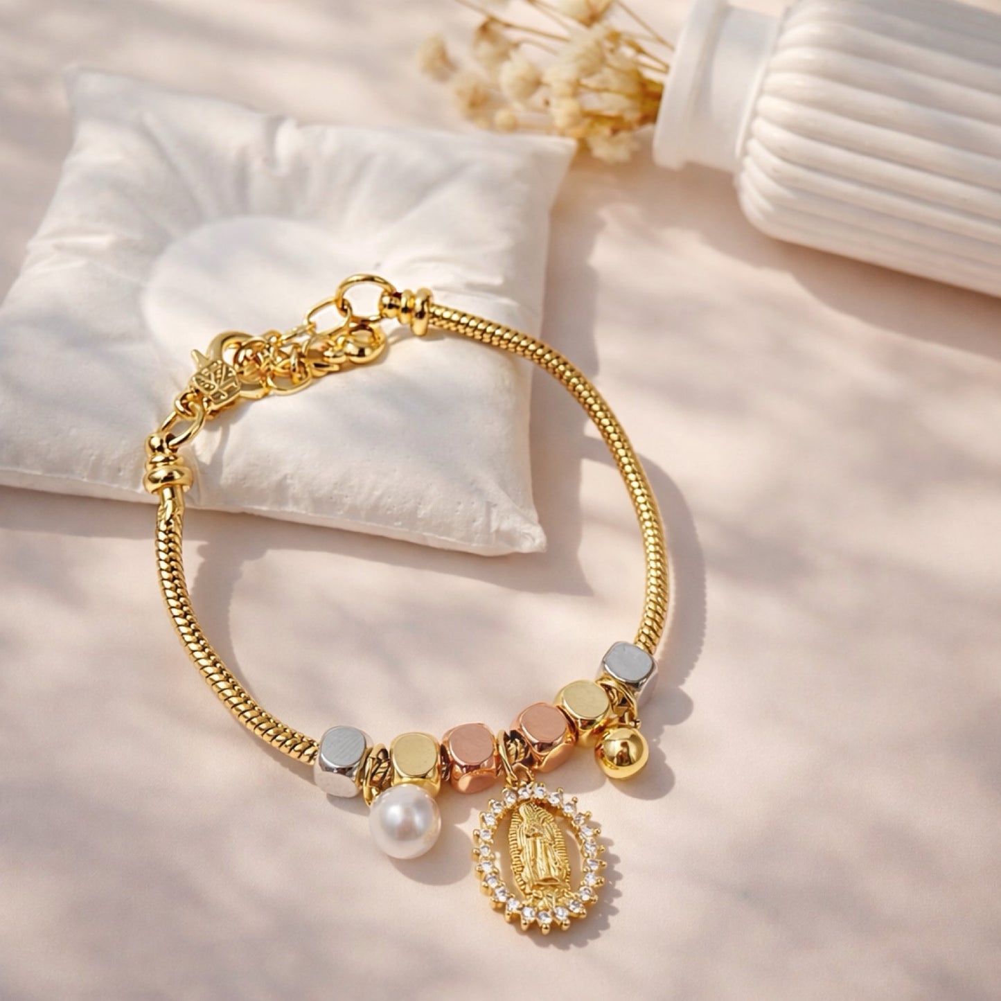 RA6448 - PULSERA TIPO PANDORA DIJE VIRGEN COLGANTE RODIO