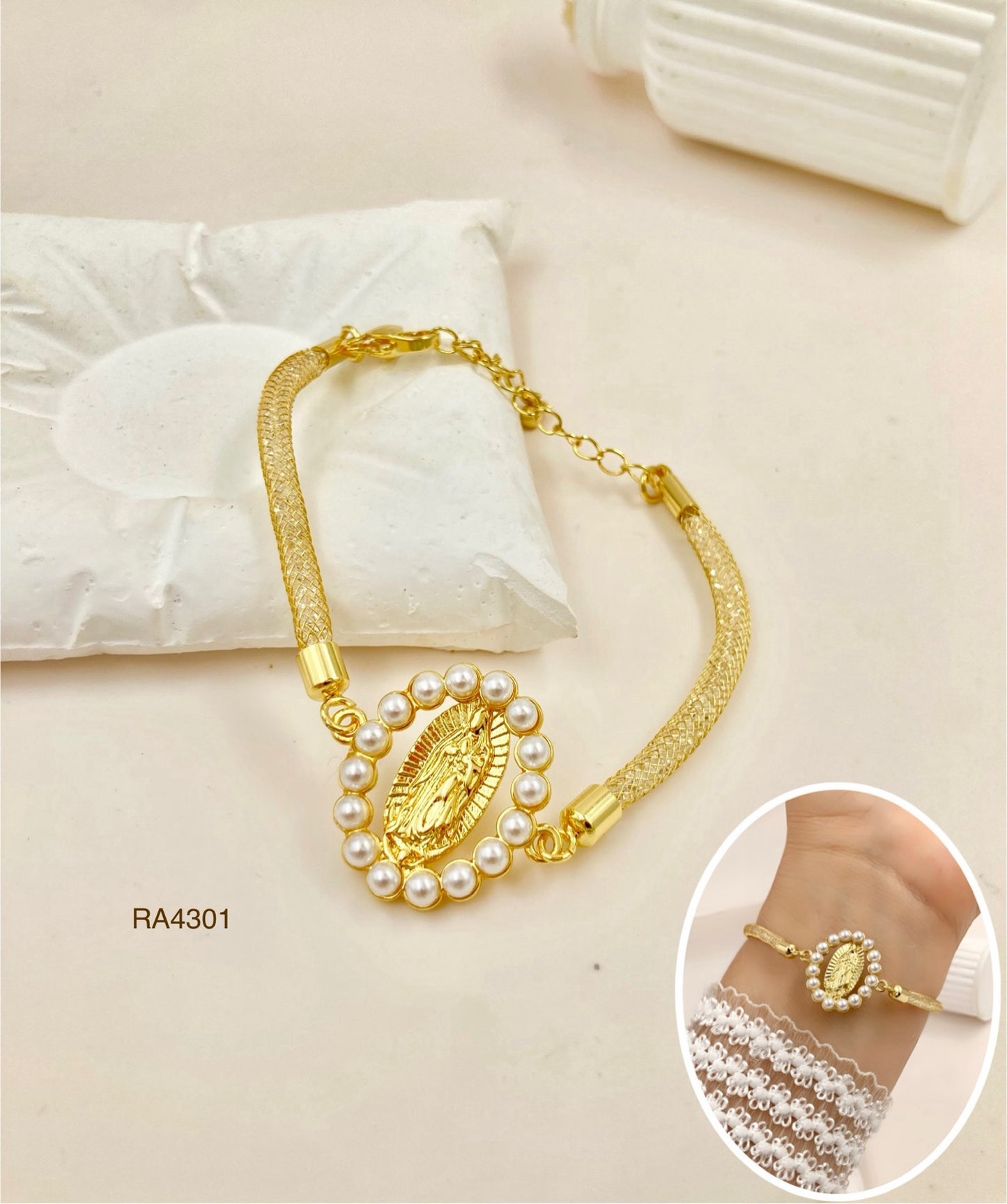 RA4301 - PULSERA CORAZÓN HILO ROJO RODIO