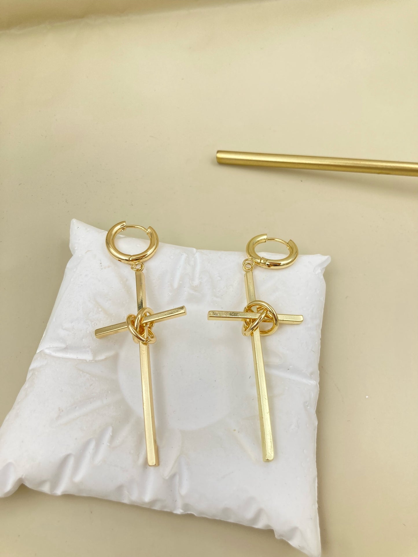 AC1096 - ARETE EN ACERO