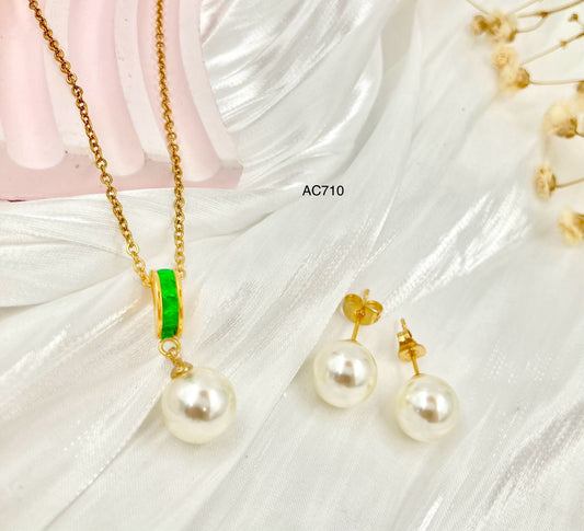 AC710 - JUEGO ACERO PERLAS PIEDRA VERDE